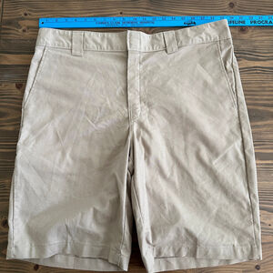 Men’s Dickies Relaxed Fit Khaki Work Shorts Size 38 Beige Cotton Blend